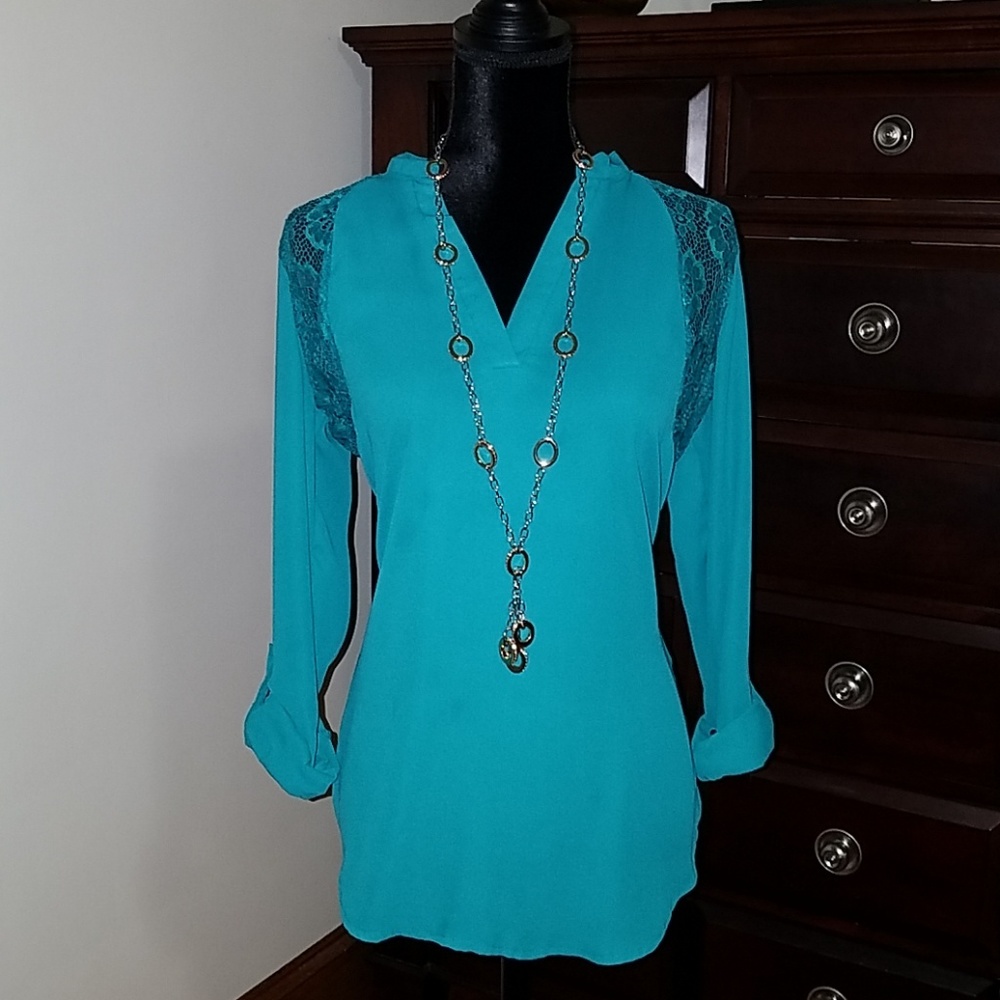 Xhilaration Blouse